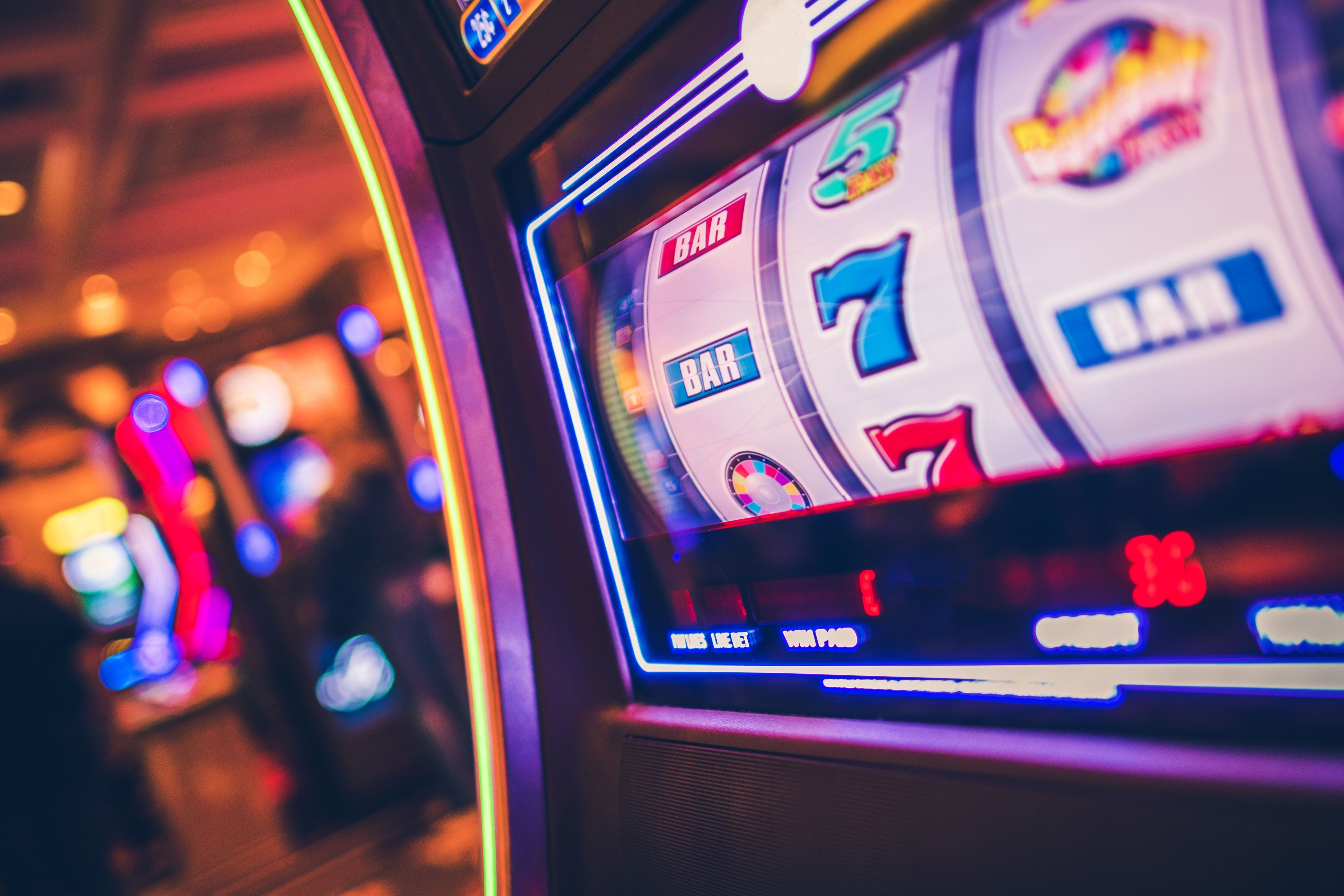 Live dealer studio with multiple camera angles on hantu slot